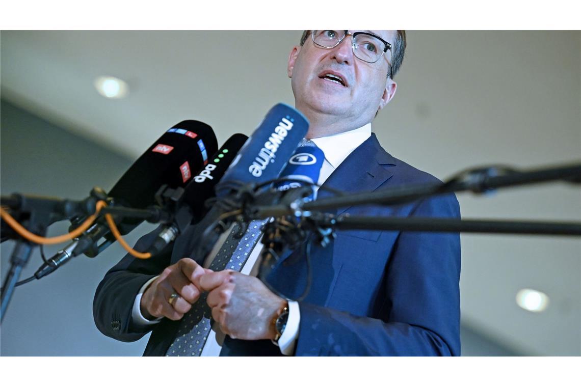 Bundesinnenminister Alexander Dobrindt (CSU) gehe bei dem Probealarm immer darum, auch neue Technologien auszuprobieren.