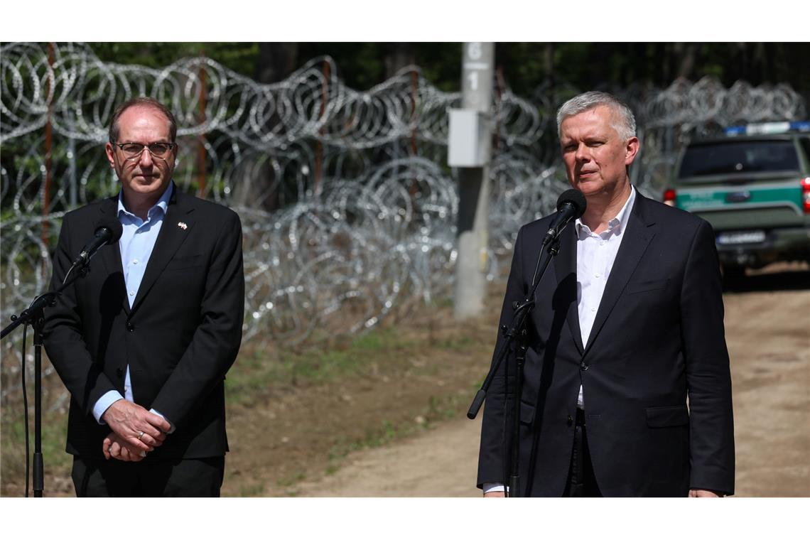 "Migration als Waffe": Dobrindt zu Besuch in Polen Bundesinnenminister Dobrindt hat die schwer befestigte Grenze Polens zu Belarus besichtigt.
