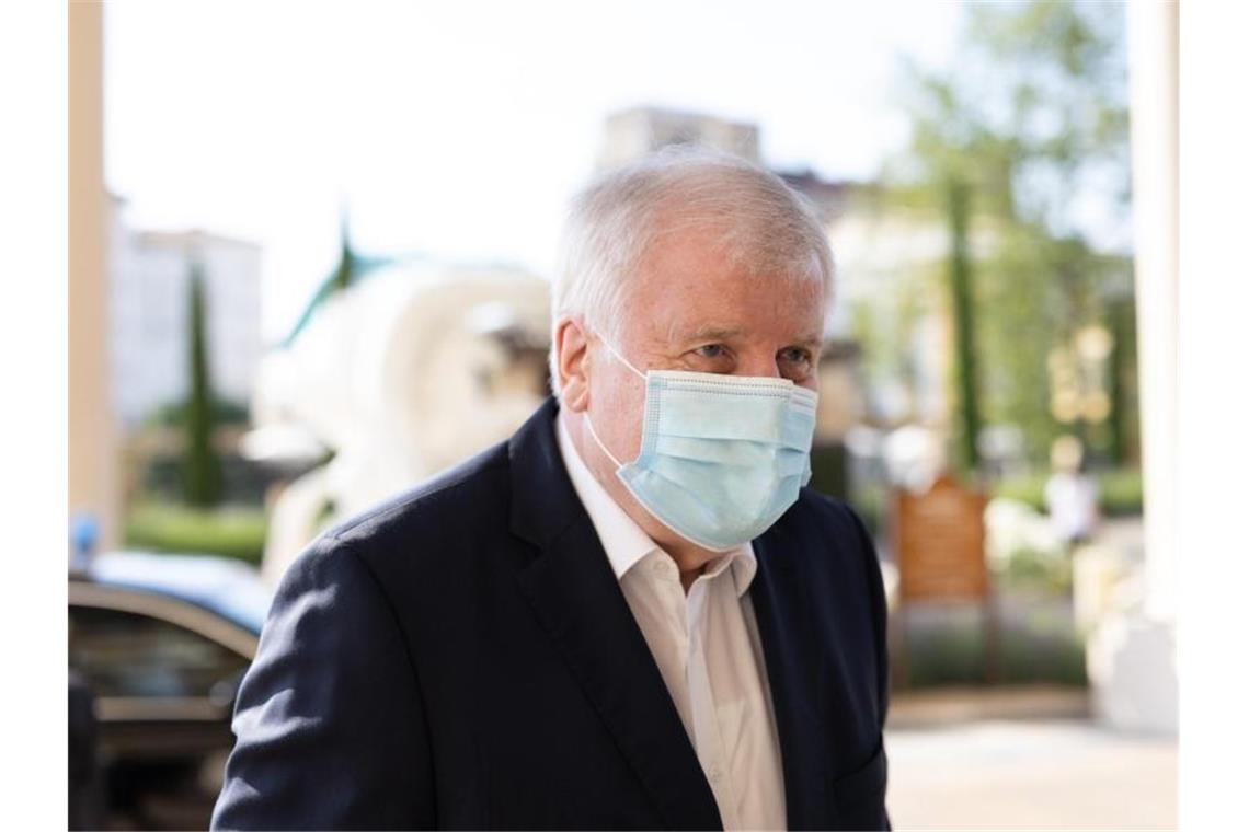 Seehofer zu Greenpeace: „Total idiotische Aktion“ Bundesinnenminister Horst Seehofer in Rust. Foto: Philipp von Ditfurth/dpa/archivbild