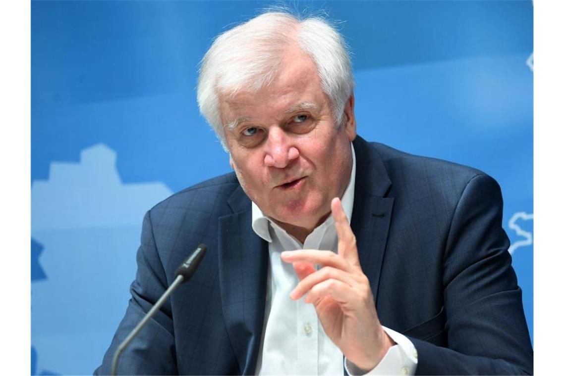 Bundesinnenminister Horst Seehofer: „Unsere Sicherheitsbehörden sind ein Juwel.“. Foto: Martin Schutt/dpa-Zentralbild/dpa