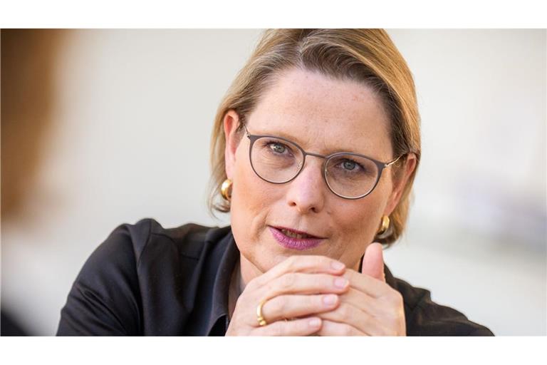 Bundesjustizministerin Stefanie Hubig (SPD) arbeitet an einem digitalen Gewaltschutzgesetz.