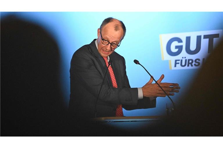 Bundeskanzler Friedrich Merz (CDU) bei einer Wahlkampf-Veranstaltung in Bad Rappenau.