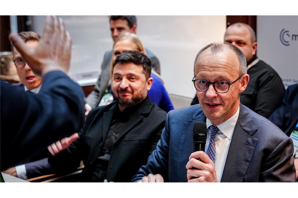 Bundeskanzler Friedrich Merz (CDU) und Wolodymyr Selenskyj, Präsident der Ukraine, nehmen bei der 62. Münchner Sicherheitskonferenz (MSC) an einem Treffen im Berliner Format teil.