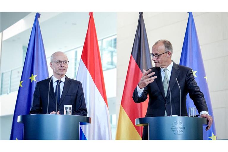 Bundeskanzler Friedrich Merz (CDU) verteidigt Grenzkontrollen gegen Kritik aus Nachbarländern.