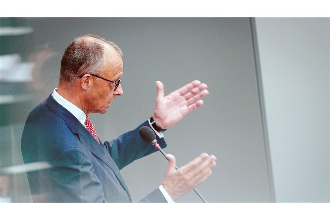 Merz hält Israels Angriffe für völkerrechtskonform Bundeskanzler Friedrich Merz positioniert sich klar zum Nahost-Konflikt.