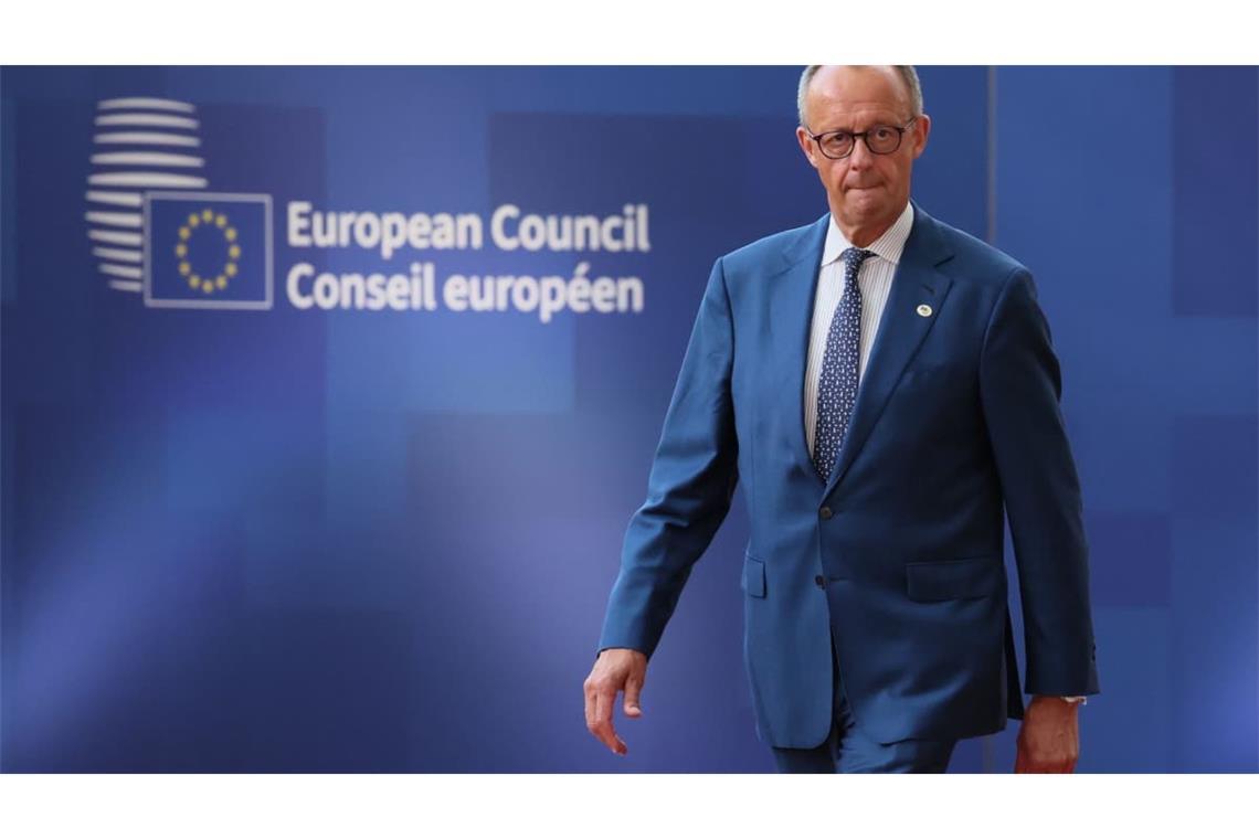 Bundeskanzler Friedrich Merz stemmt sich gegen den Vorschlag Irlands zum kommenden EU-Haushalt. Er will nicht nur sparen, sondern das Geld auch anders verteilen.