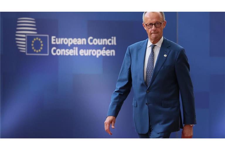 Bundeskanzler Friedrich Merz stemmt sich gegen den Vorschlag Irlands zum kommenden EU-Haushalt. Er will nicht nur sparen, sondern das Geld auch anders verteilen.
