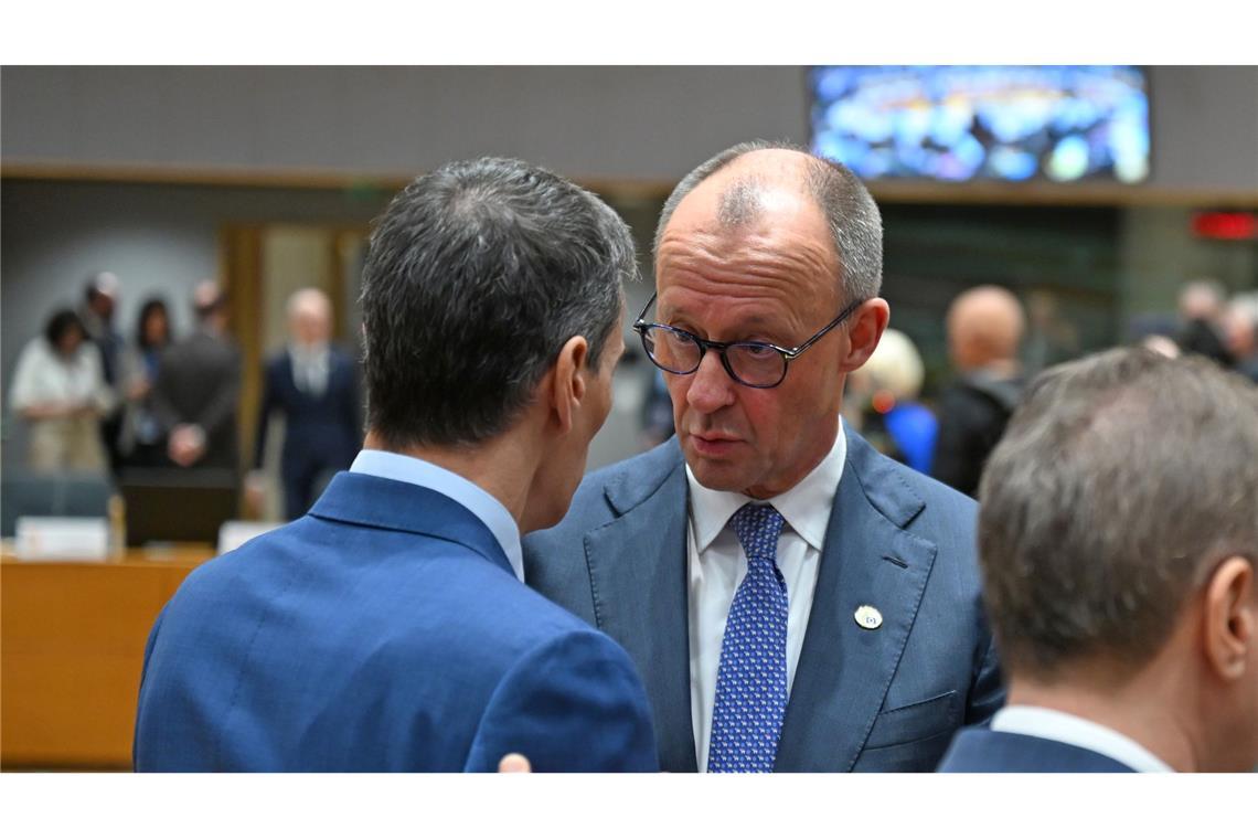 Bundeskanzler Friedrich Merz und seine Kolleginnen und Kollegen fanden keine Strategie gegen die Blockade Orbans.