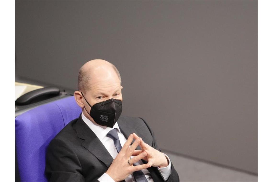 Pro und contra: Bundestag berät über allgemeine Impfpflicht Bundeskanzler Olaf Scholz im Bundestag. Foto: Kay Nietfeld/dpa