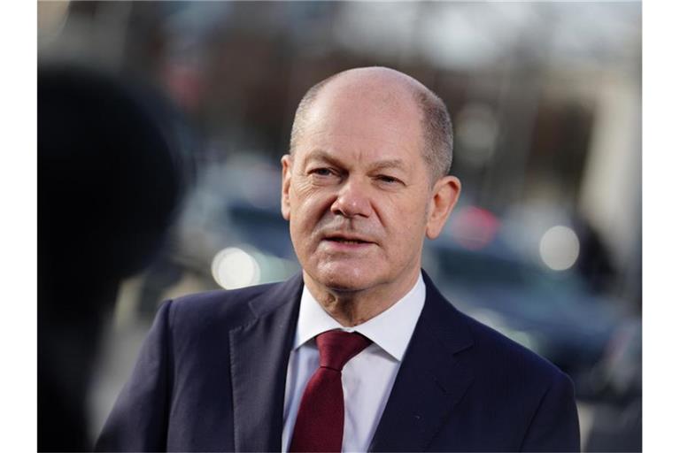 Bundeskanzler Olaf Scholz reist heute zum Antrittsbesuch nach Kiew. Foto: Kay Nietfeld/dpa