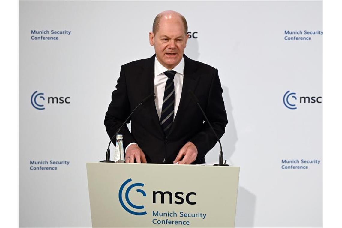 Sicherheitskonferenz: Sorge vor Krieg in Europa Bundeskanzler Olaf Scholz spricht auf der Münchner Sicherheitskonferenz. Foto: Sven Hoppe/dpa