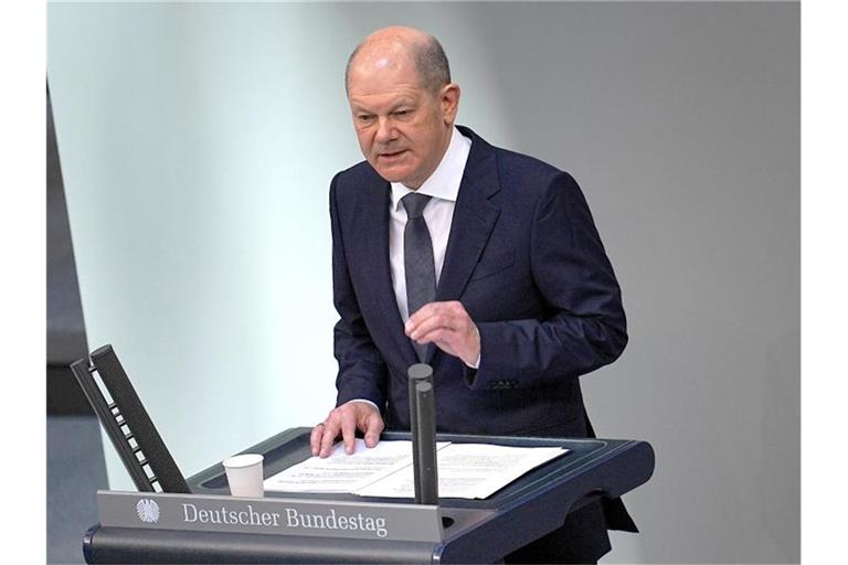 Bundeskanzler Olaf Scholz spricht in der Generaldebatte im Bundestag. Foto: Michael Kappeler/dpa