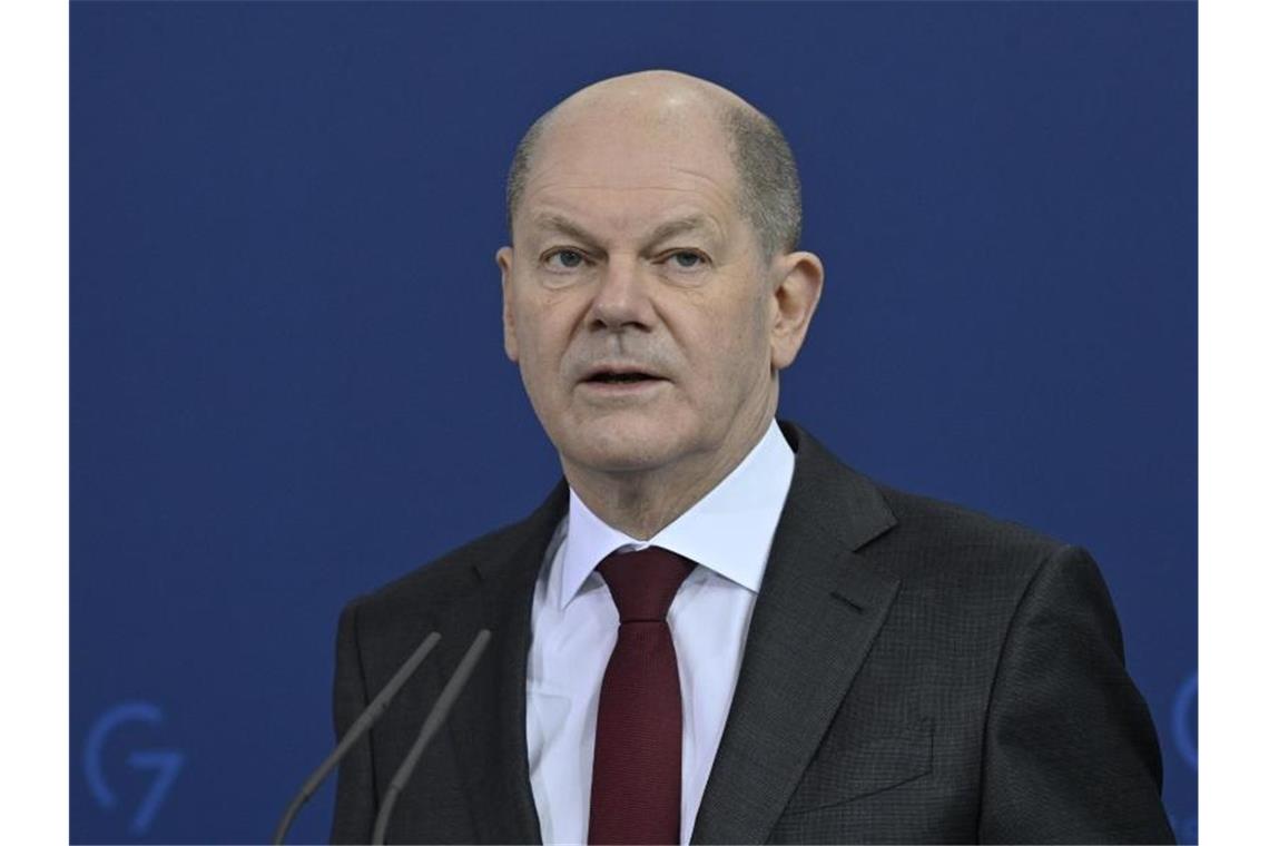 Bundesregierung legt Nord Stream 2 auf Eis Bundeskanzler Olaf Scholz stoppte das Genehmigungsverfahren für das Projekt Nord Stream 2. Foto: John Macdougall/AFP-Pool/dpa