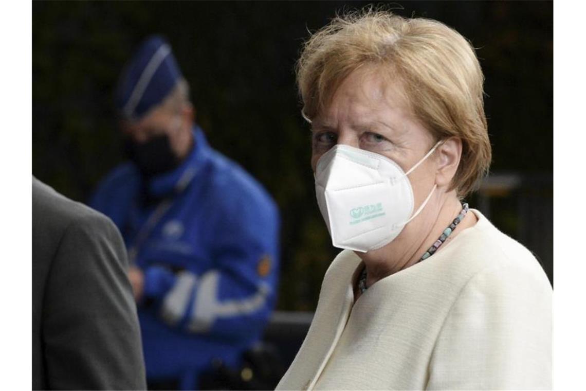 Bundeskanzlerin Angela Merkel am frühen Morgen während des EU-Gipfels. Foto: Johanna Geron/Reuters/AP/dpa