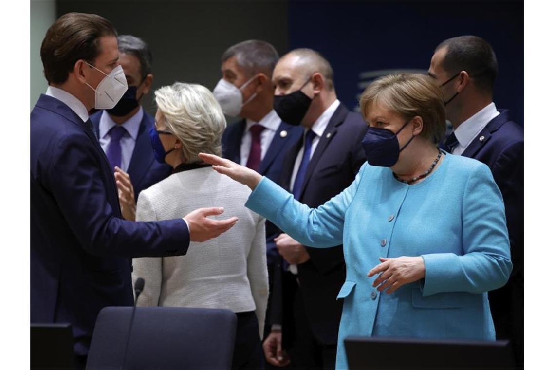 Bundeskanzlerin Angela Merkel beim Brüsseler Gipfel mit den Staats- und Regierungschefs und der EU-Spitze. Foto: Olivier Matthys/Pool AP/dpa