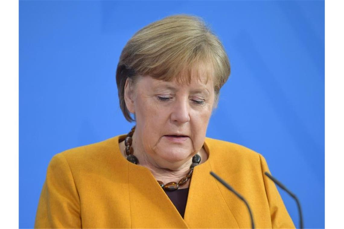 Merkel stoppt die Osterruhe und entschuldigt sich