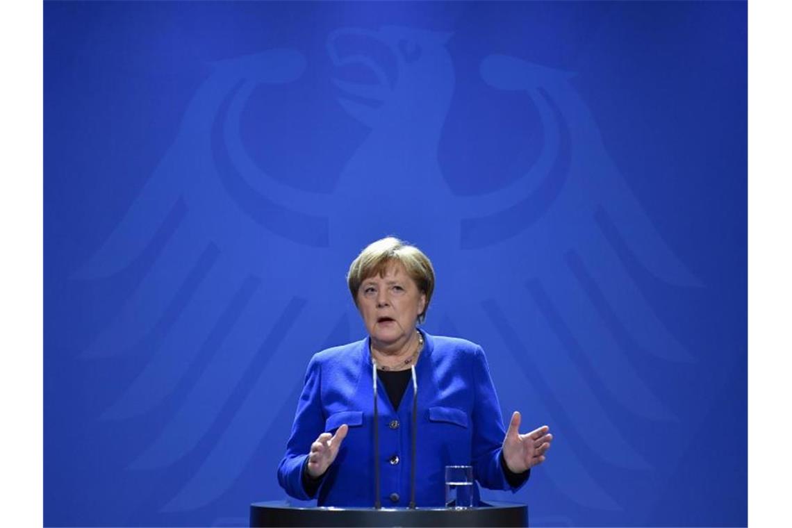 Bundeskanzlerin Angela Merkel (CDU) hat eine umgehende Umsetzung der Einreisebeschränkungen für Nicht-EU-Bürger nach Deutschland zugesagt. Foto: John Macdougall/AFP POOL/dpa