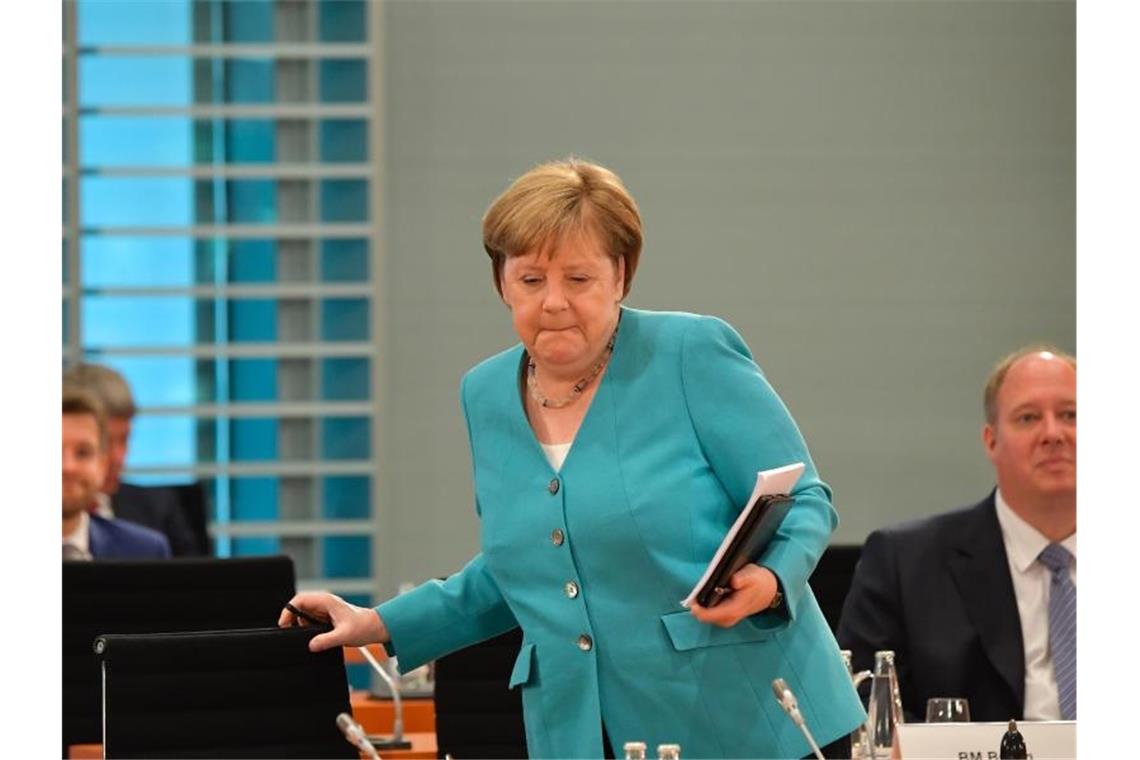 Bundeskanzlerin Angela Merkel (CDU) kommt zum Treffen des Kabinetts im Bundeskanzleramt. Foto: Tobias Schwarz/AFP-Pool/dpa