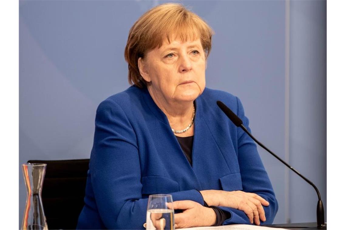 Bundeskanzlerin Angela Merkel (CDU) nimmt am digitalen Petersberger Klimadialog teil. Foto: Filip Singer/EPA Pool/dpa