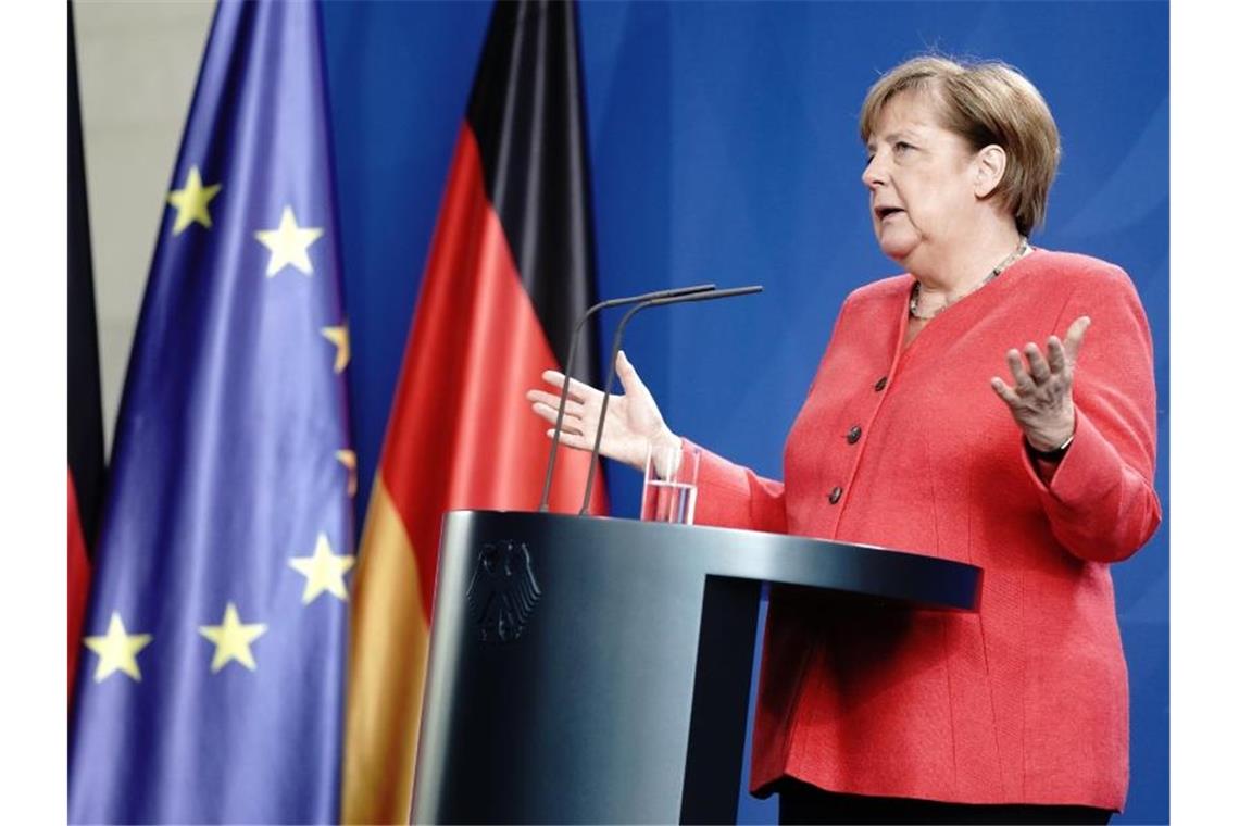 Bundeskanzlerin Angela Merkel (CDU) und ihre EU-Kollegen berieten erstmals über das geplante Konjunkturprogramm zum Wiederaufbau nach der Corona-Krise. Foto: Kay Nietfeld/dpa