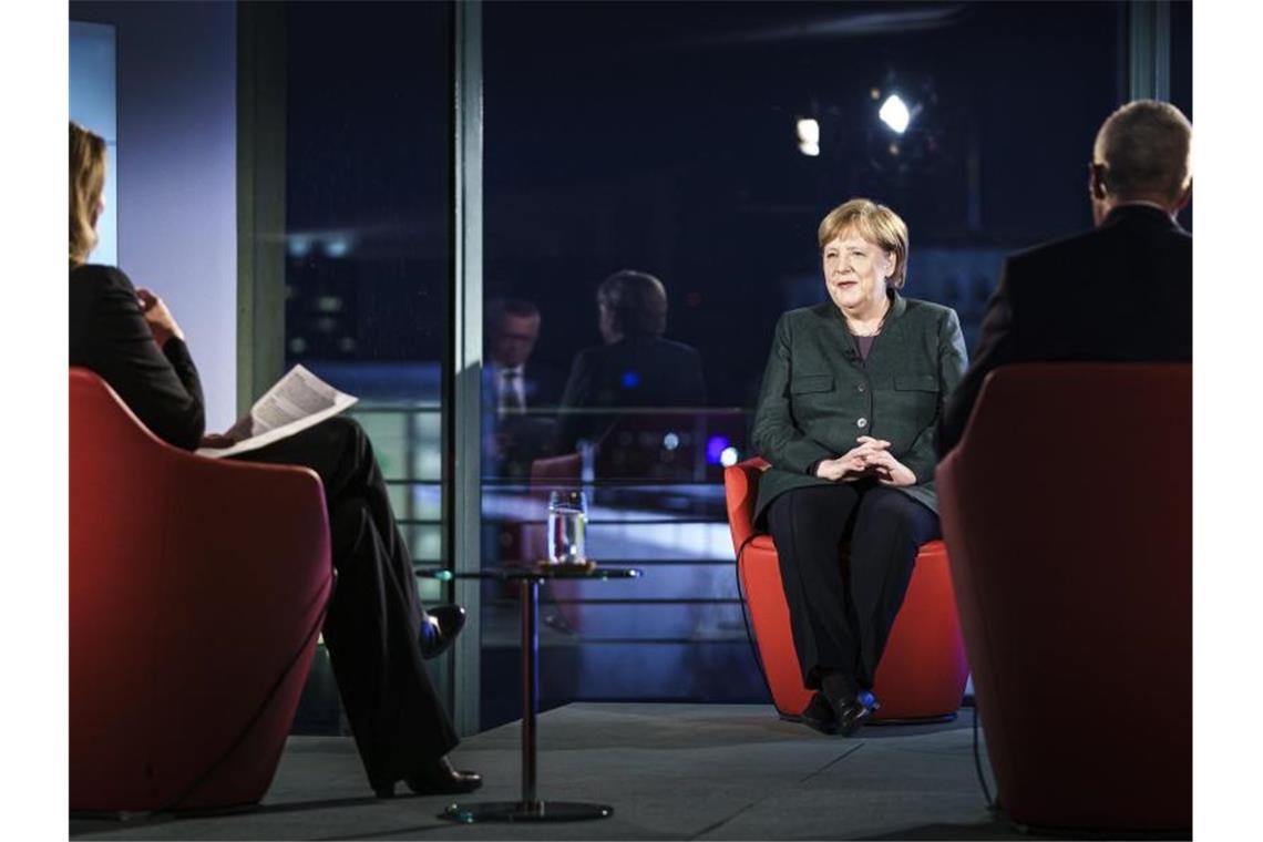 Merkel ruft Bürger im Corona-Lockdown zum Durchhalten auf