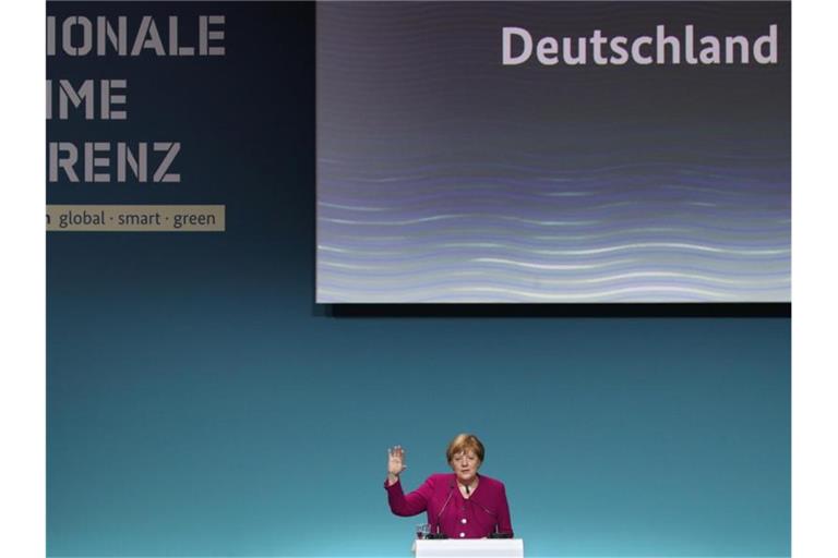 Bundeskanzlerin Angela Merkel spricht zur Eröffnung der 11. Nationalen Maritimen Konferenz in Friedrichshafen. Foto: Karl-Josef Hildenbrand