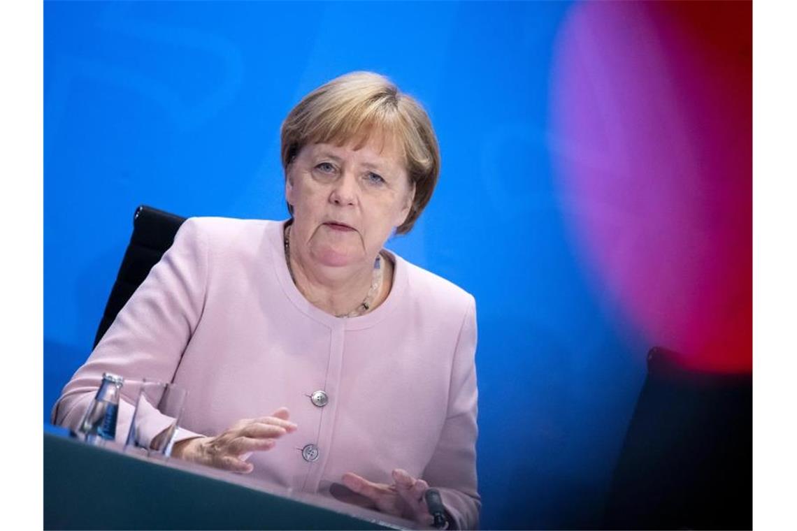 Bundeskanzlerin Angela Merkel steht auf der Rednerliste bei der Jubiläumstagung der Internationalen Arbeitsorganisation in Genf. Foto: Bernd von Jutrczenka