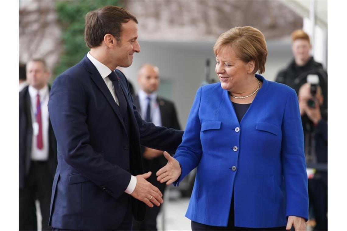 Bundeskanzlerin Merkel empfängt im Januar Emmanuel Macron vor dem Bundeskanzleramt. Foto: Kay Nietfeld/dpa