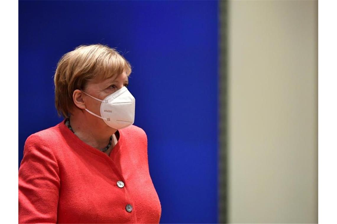 Bundeskanzlerin Merkel hat eine Vermittlerrolle beim EU-Gipfel, weil Deutschland seit 1. Juli den Vorsitz der 27 EU-Staaten führt. Foto: John Thys/AFP Pool/dpa