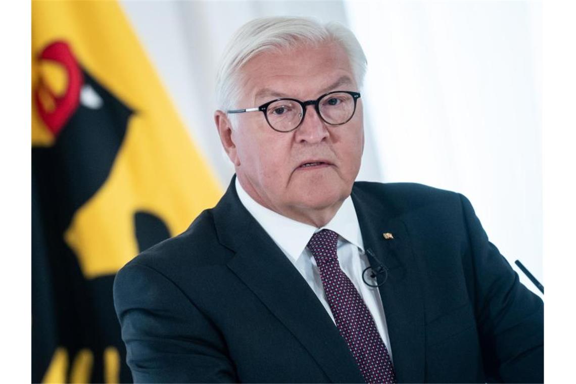 Steinmeier ruft zu Solidarität bei Flüchtlingen auf Bundespräsident Frank-Walter Steinmeier beginnt heute einen dreitägigen Besuch in Tschechien. Foto: Bernd von Jutrczenka/dpa