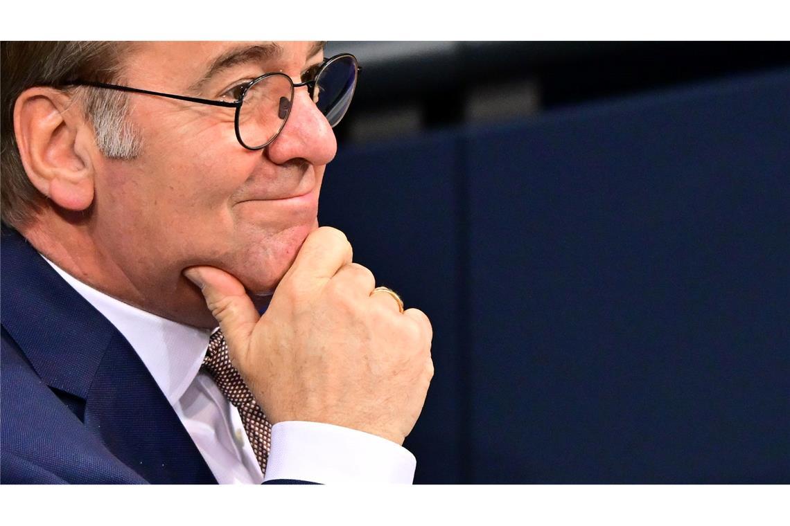 Bundestag billigt Wehrdienstgesetz