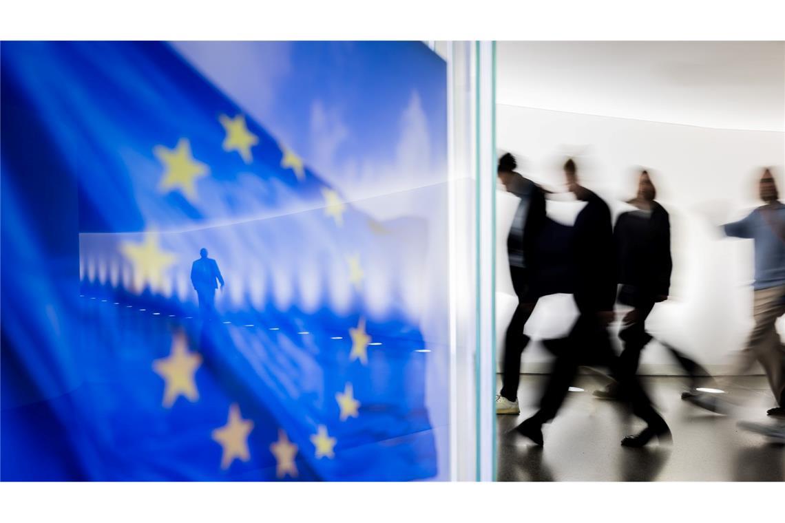 Bundestag tagt zum EU-Gipfel: Regierungserklärung und Streit um Spritpreise im Fokus