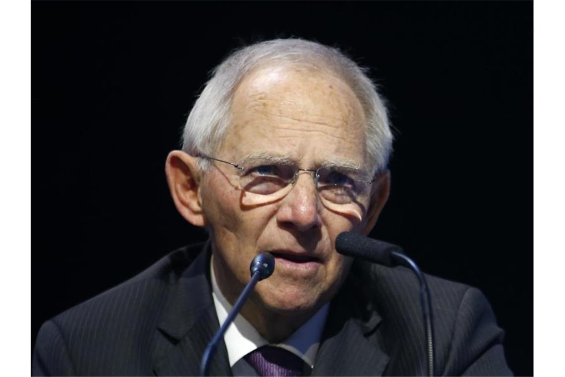 Bundestagspräsident Wolfgang Schäuble: „Es gibt Klimaschutz nicht zum Nulltarif.“. Foto: Darko Vojinovic/AP/dpa