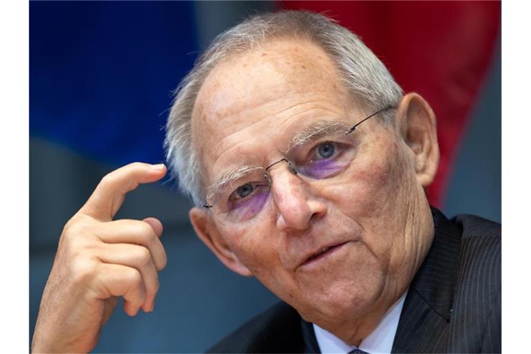 Bundestagspräsident Wolfgang Schäuble ist für eine Corona-Impfung bei Olympia-Startern. Foto: Bernd von Jutrczenka/dpa