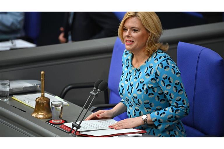 Bundestagspräsidentin Klöckner verweist auf die Verpflichtung zur Neutralität. (Archivbild)
