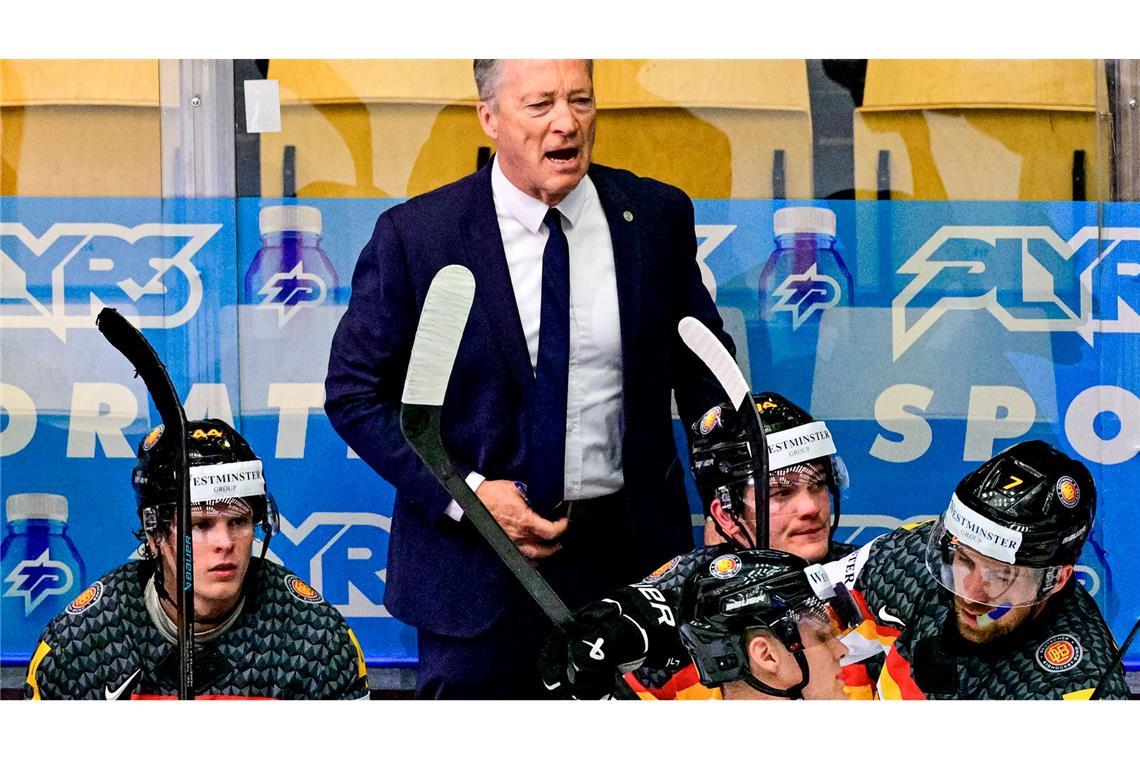 DEB-Team trotzt Fouls und Eis-Problemen: 5:2 gegen Norwegen Bundestrainer Harold Kreis war verärgert über die harte Gangart der Norweger.