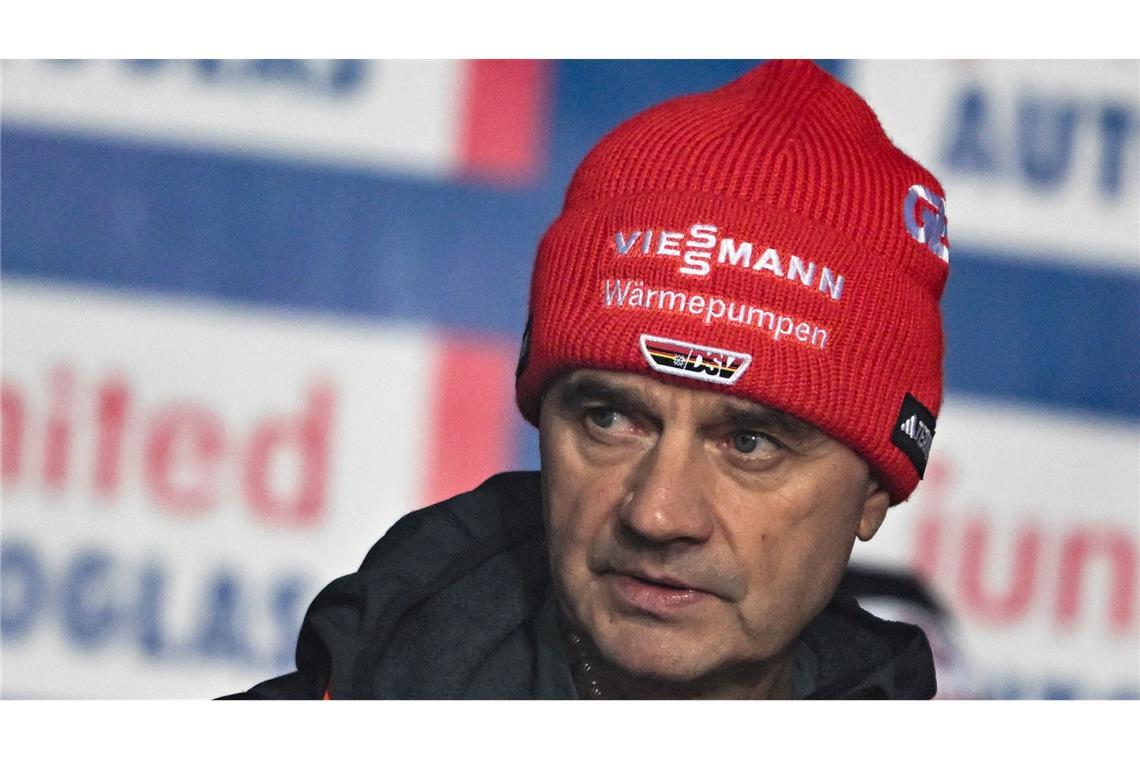 Bundestrainer Horngacher braucht aktuell neue Leistungsträger. (Archivbild)