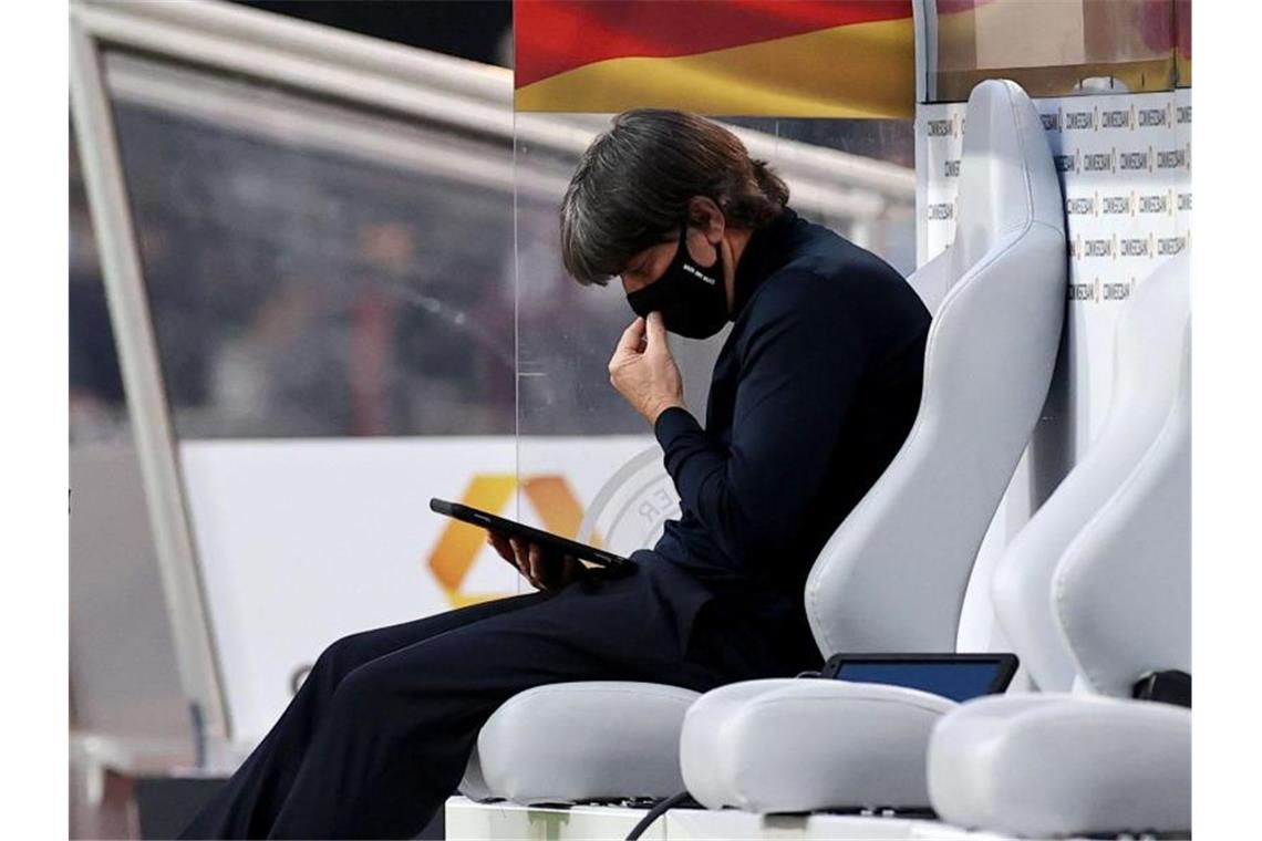 Bundestrainer Joachim Löw kam mit der DFB-Elf nicht über ein 1:1 gegen Spanien hinaus. Foto: Christian Charisius/dpa