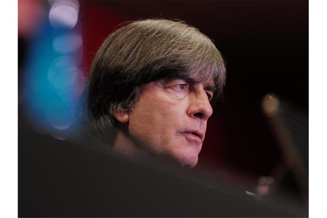 Löw gegen Abwertung: Türkei-Spiel als Perspektiv-Test Bundestrainer Joachim Löw will das Test-Länderspiel gegen die Türkei auch als EM-Sichtung nutzen. Foto: Philipp Reinhard/DFB/dpa