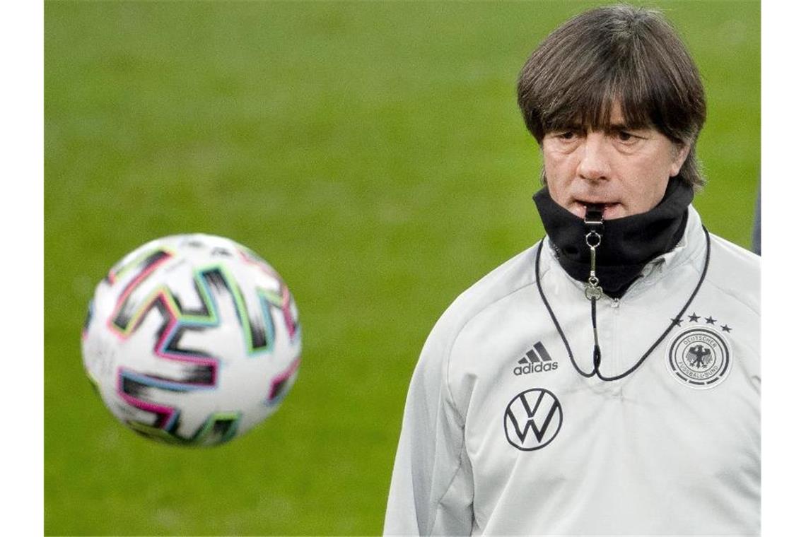 Bundestrainer Joachim Löw wird seinen EM-Kader bekanntgeben. Foto: Federico Gambarini/dpa