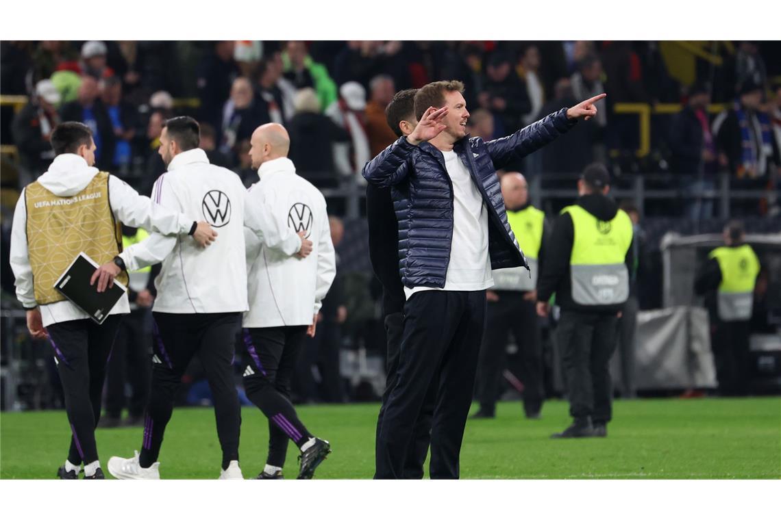 Nationalmannschaft veranstaltet öffentliches Training Bundestrainer Julian Nagelsmann und seine Spieler laden rund 4000 Fans zum öffentlichen Training ein. (Archivbild)