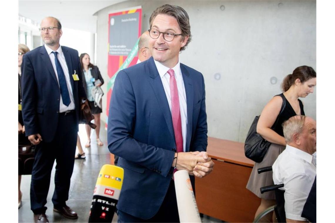 Bundesverkehrsminister Andreas Scheuer kommt zum Verkehrsausschuss des Bundestages. Foto: Kay Nietfeld