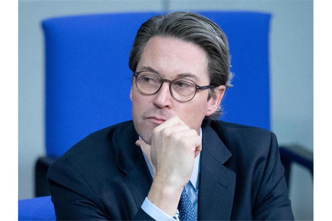 Maut-Ausschuss auf der Zielgeraden - Scheuer noch im Amt Bundesverkehrsminister Andreas Scheuer weist die gegen ihn erhobenen Vorwürfe zurück. Foto: Kay Nietfeld/dpa