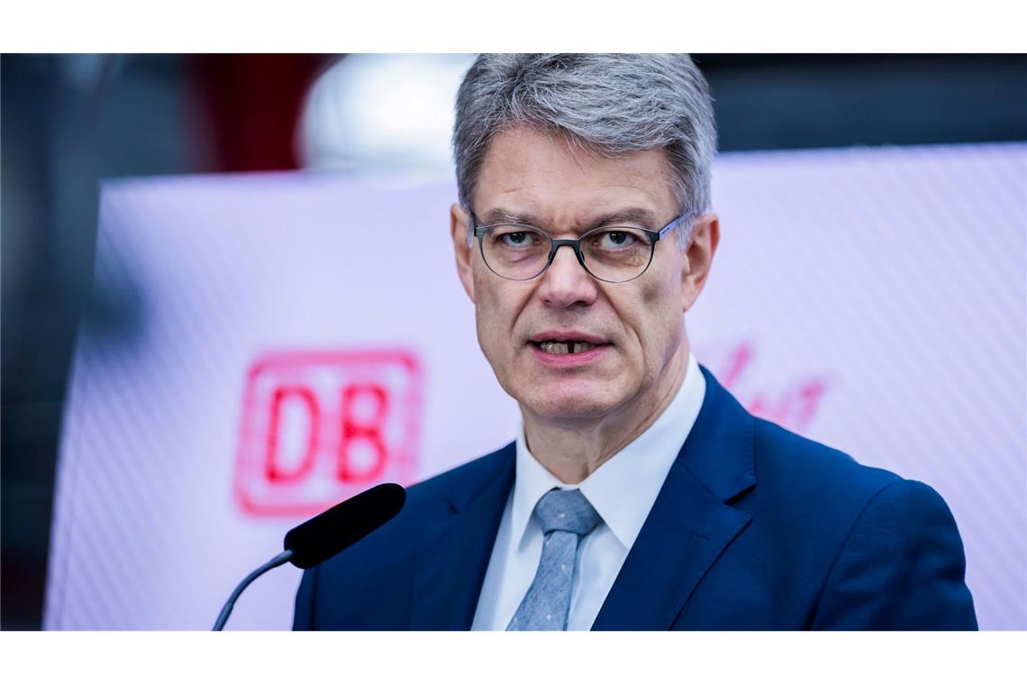 D-Ticket: Schnieder erwartet mehr Kunden trotz höherem Preis Bundesverkehrsminister Patrick Schnieder (CDU) (Archivbild)