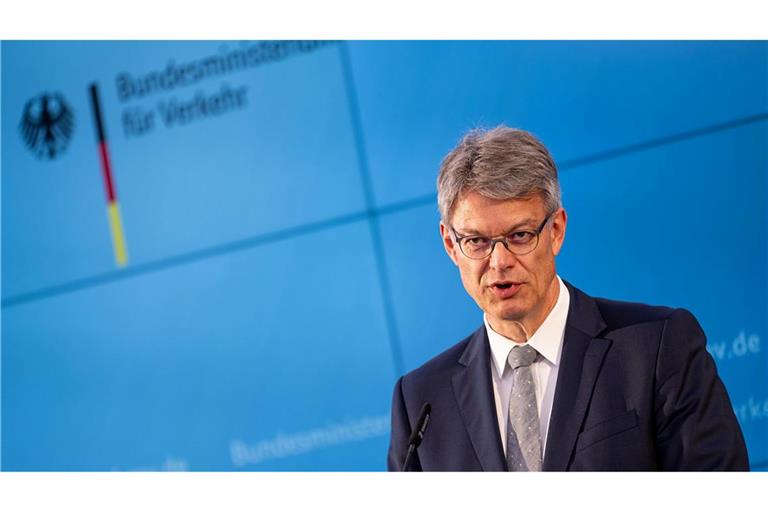 Bundesverkehrsminister Schnieder ist zuversichtlich, bald einen neuen Bahnchef beziehungsweise eine neue Bahnchefin präsentieren zu können.
