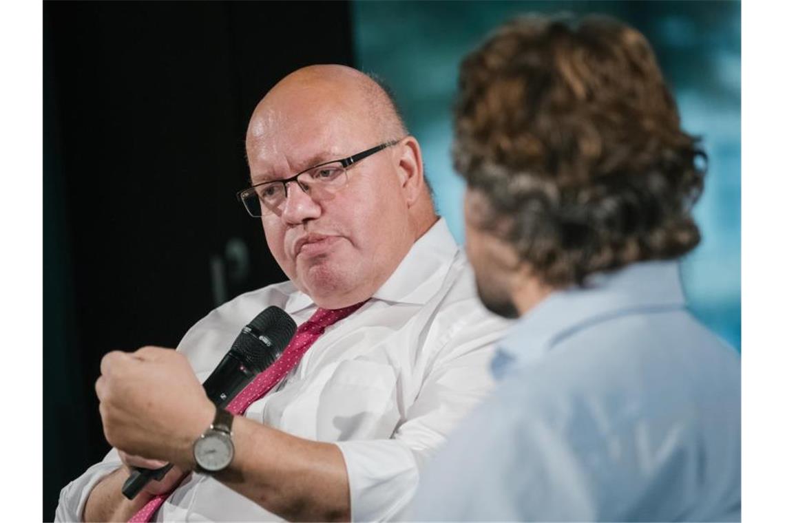 Bundeswirtschaftsminister Peter Altmaier (CDU) besucht während seiner dreitägigen Mittelstandsreise Unternehmen in Niedersachsen und Nordrhein-Westfalen. Foto: Ole Spata