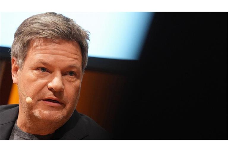 Bundeswirtschaftsminister Robert Habeck (Grüne) hat sich bezüglich der US-Zölle für die Vorbereitung von Gegenmaßnahmen ausgesprochen.