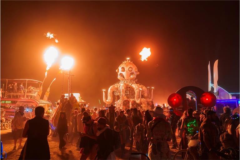 "Burning Man" zieht mittlerweile auch zahlreiche Promis und Superreiche an.