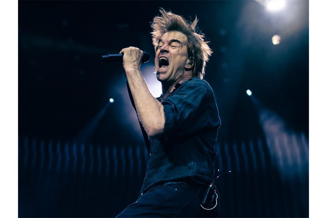 Tickets für Europa-Tour teilweise schon ausverkauft Campino ist der Frontmann der Toten Hosen, die zu den erfolgreichsten deutschsprachigen Bands gehören.