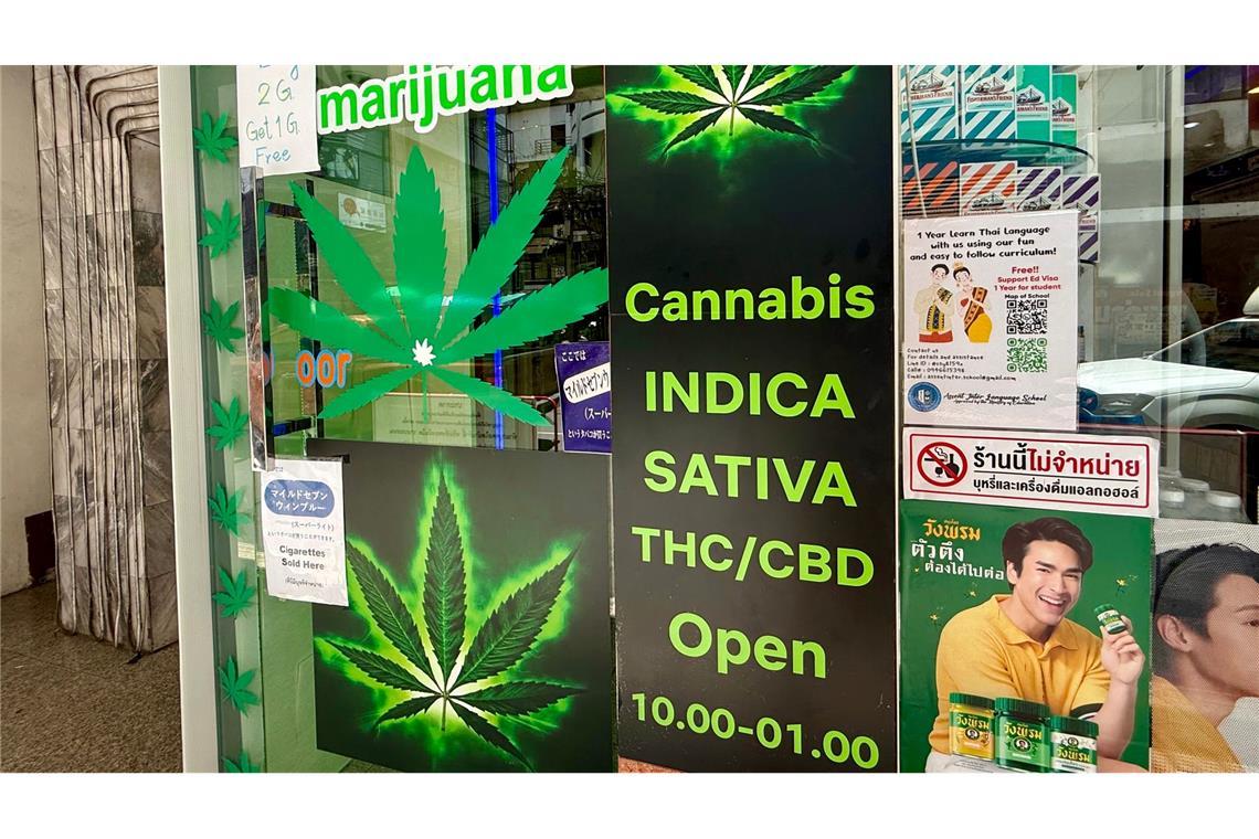 Thailand will Cannabis-Regeln wieder verschärfen Cannabis-Shops schossen nach der Legalisierung 2022 wie Pilze aus dem Boden.